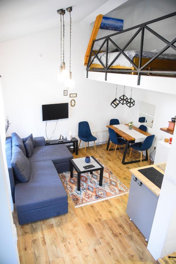 斯梅代雷沃Agape Apartman公寓 外观 照片